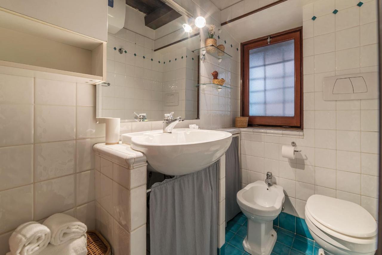Apartment Stylish Flat Domus Aurea Rom